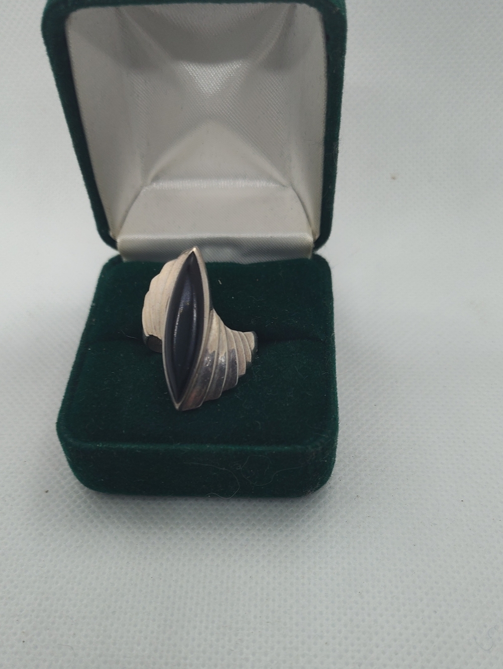 Unisex Sterling Silver Onyx Vintage Ring Size 8